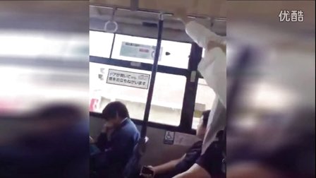 实拍大陆男子在日本公交车喊麦遭女子呵斥