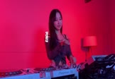 Avi-mp4-逃-张茜-DJDell-车载美女DJ打碟视频